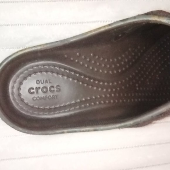 Crocs Clogs - Picture 3 of 5